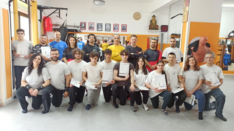 kung fu academy di Sifu Salvatore Mezzone, arti marziali wing chun, weng chun, wing tsun, tai chi quan, chi kung, sanda e sport dacombattimento, shaolin cina.jpg (1)